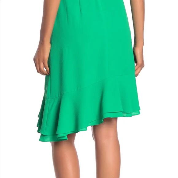 NWT Maggy London 💚 Green Ruffle V-Neck Dress 10 - Picture 7 of 8